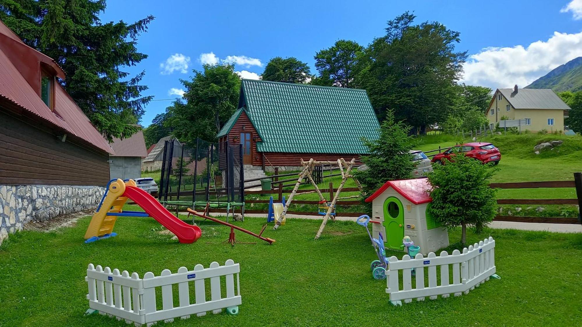 Family Farm Bungalow Žabljak Екстериор снимка